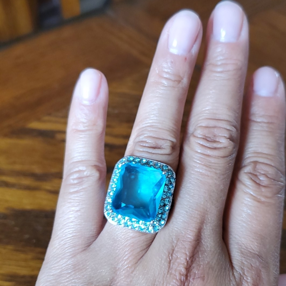 Park lane ring